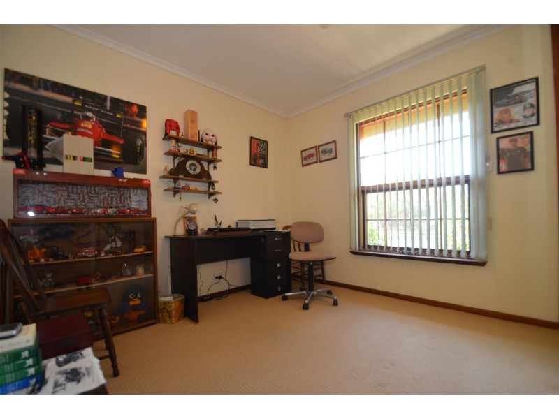 2 Swan Avenue, West Beach SA 5024