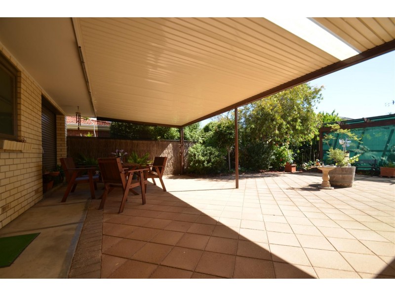 2 Swan Avenue, West Beach SA 5024