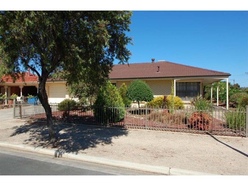 2 Swan Avenue, West Beach SA 5024