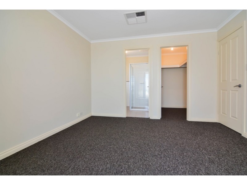 24 Auldstone Place, Huntfield Heights SA 5163