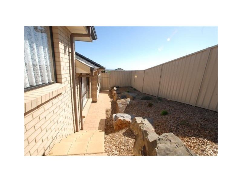24 Auldstone Place, Huntfield Heights SA 5163