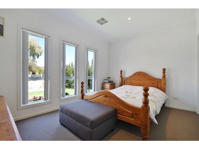 24 Shetland Avenue, Marion SA 5043