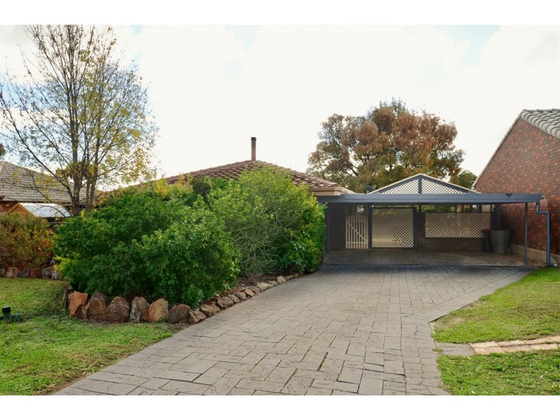 22 Jennifer Drive, Happy Valley SA 5159