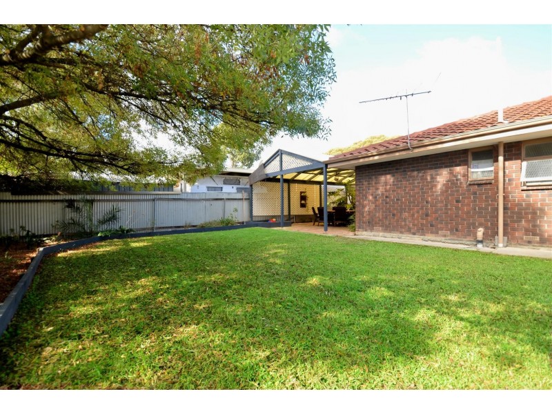 22 Jennifer Drive, Happy Valley SA 5159