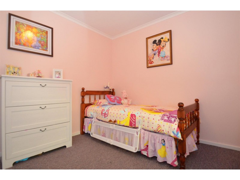 22 Jennifer Drive, Happy Valley SA 5159