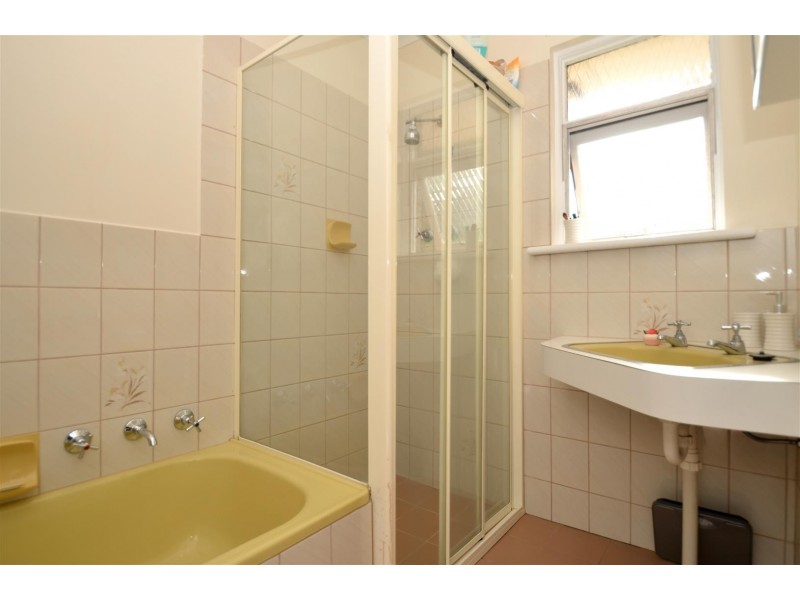 22 Jennifer Drive, Happy Valley SA 5159