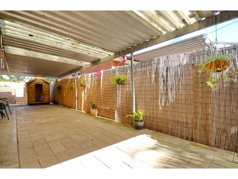 22 Jennifer Drive, Happy Valley SA 5159