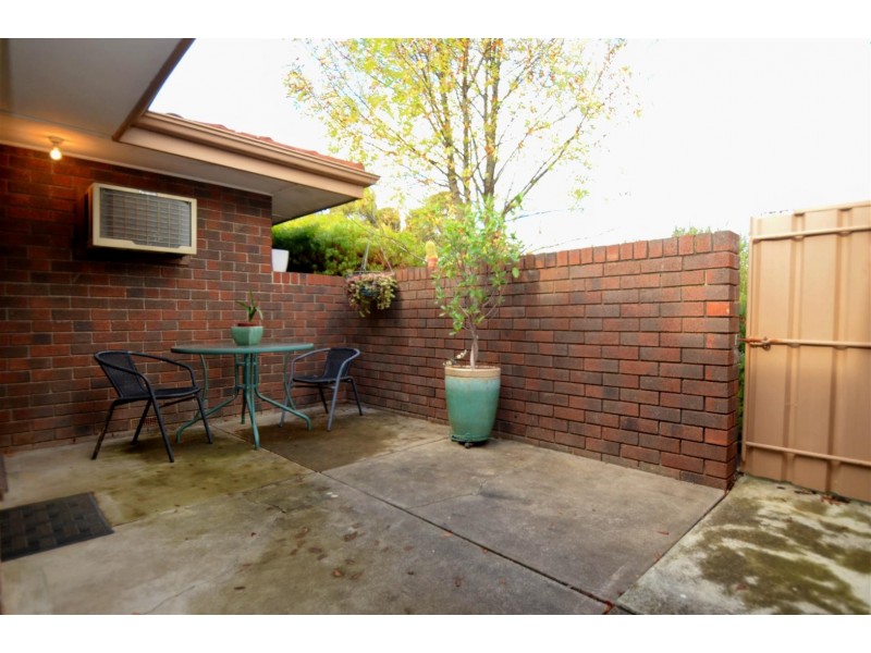 22 Jennifer Drive, Happy Valley SA 5159