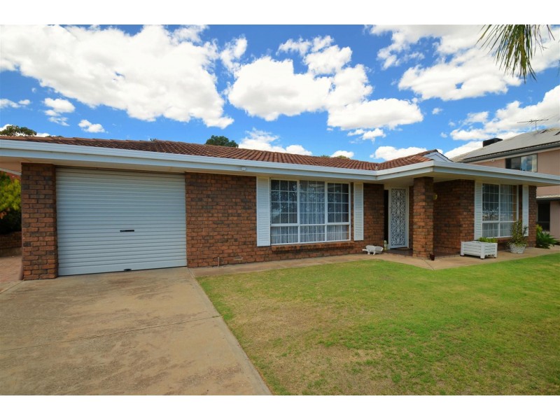 2 Elena Crescent, Hallett Cove SA 5158