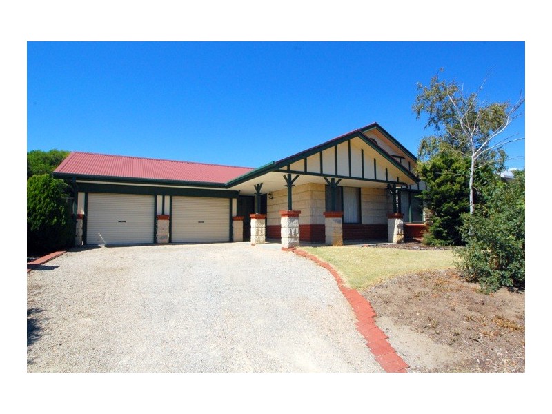 11 Wylie Court, Woodcroft SA 5162