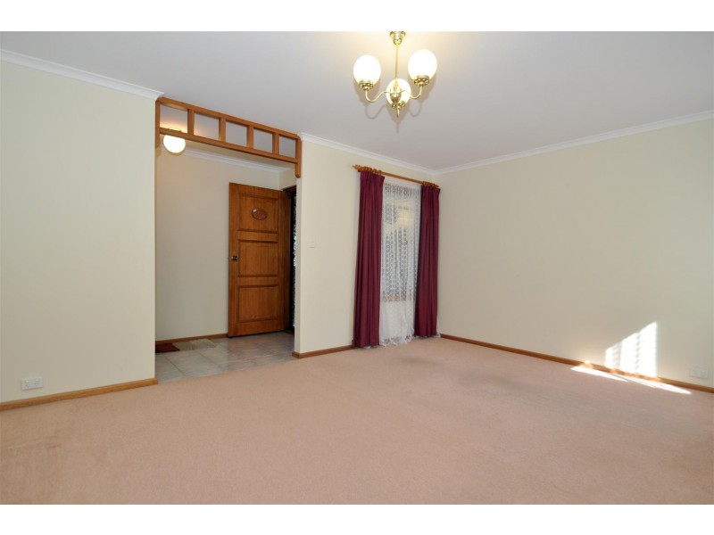 11 Wylie Court, Woodcroft SA 5162