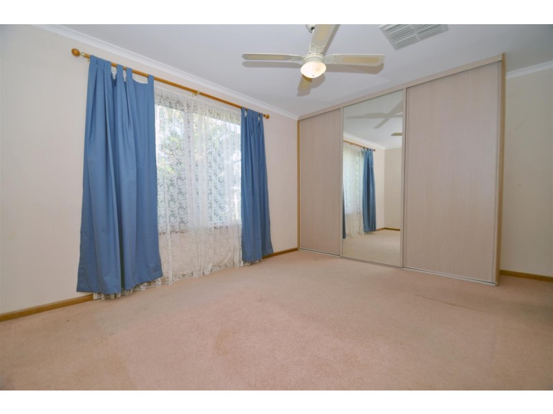 11 Wylie Court, Woodcroft SA 5162