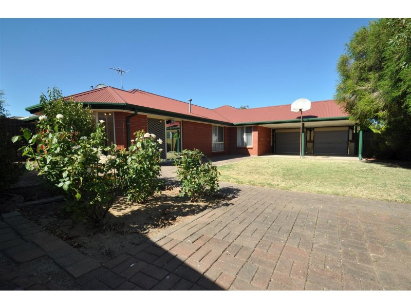 11 Wylie Court, Woodcroft SA 5162