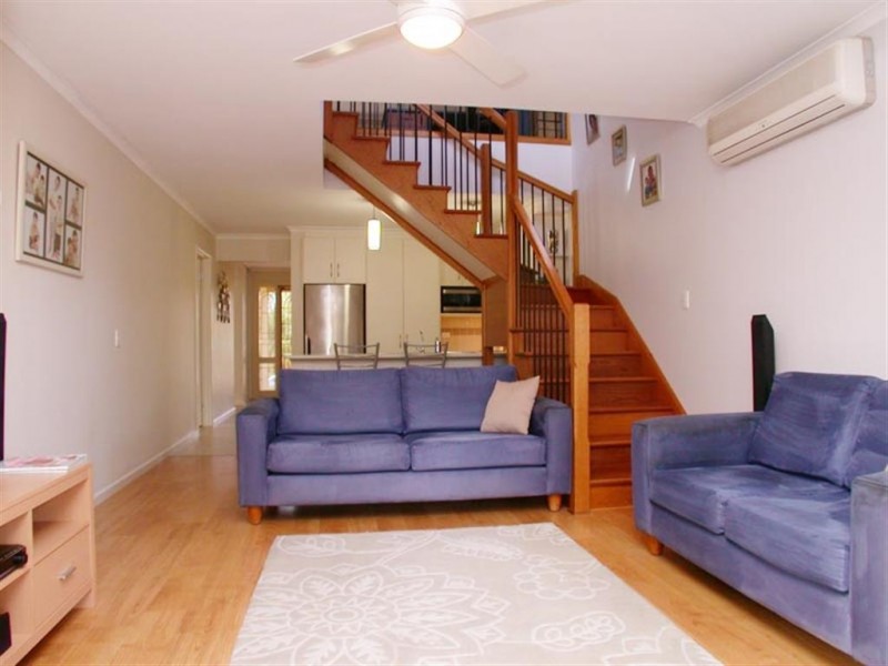 6 Cove Cct, Seaford Rise SA 5169