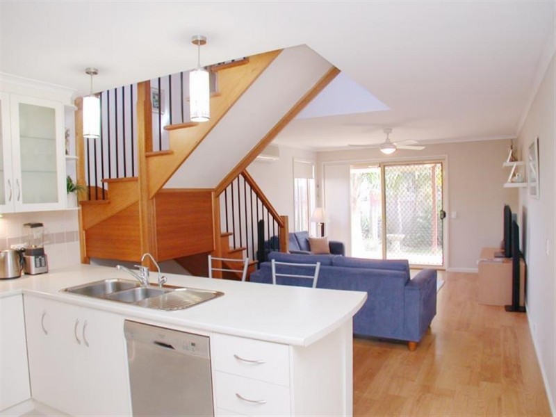 6 Cove Cct, Seaford Rise SA 5169
