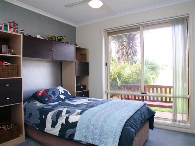 6 Cove Cct, Seaford Rise SA 5169
