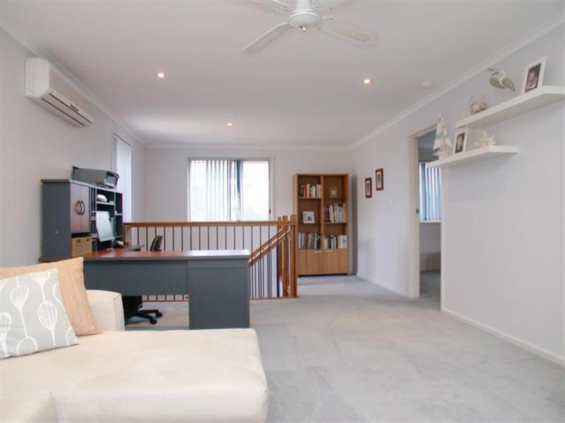 6 Cove Cct, Seaford Rise SA 5169