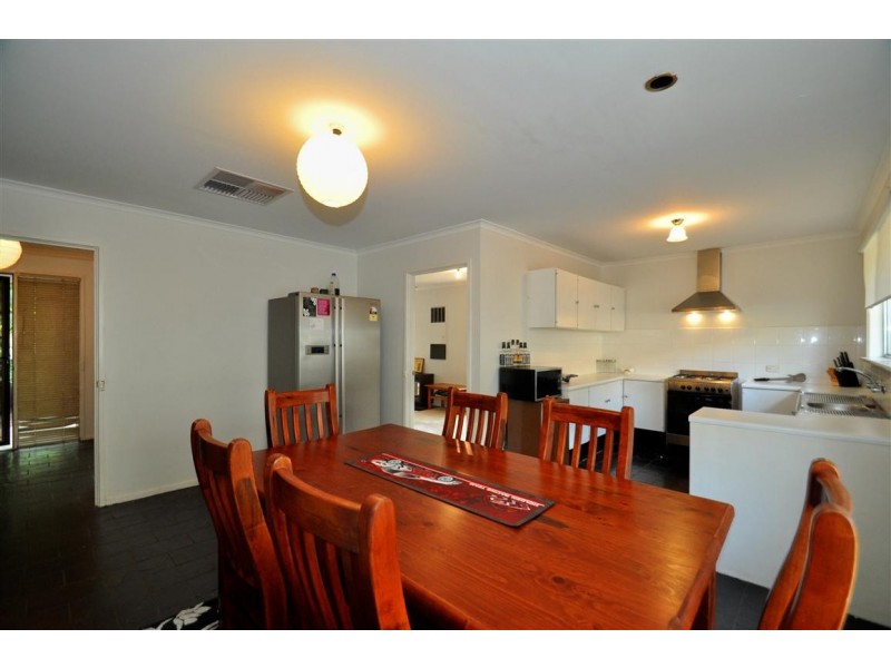 2 Burns Court, Morphett Vale SA 5162