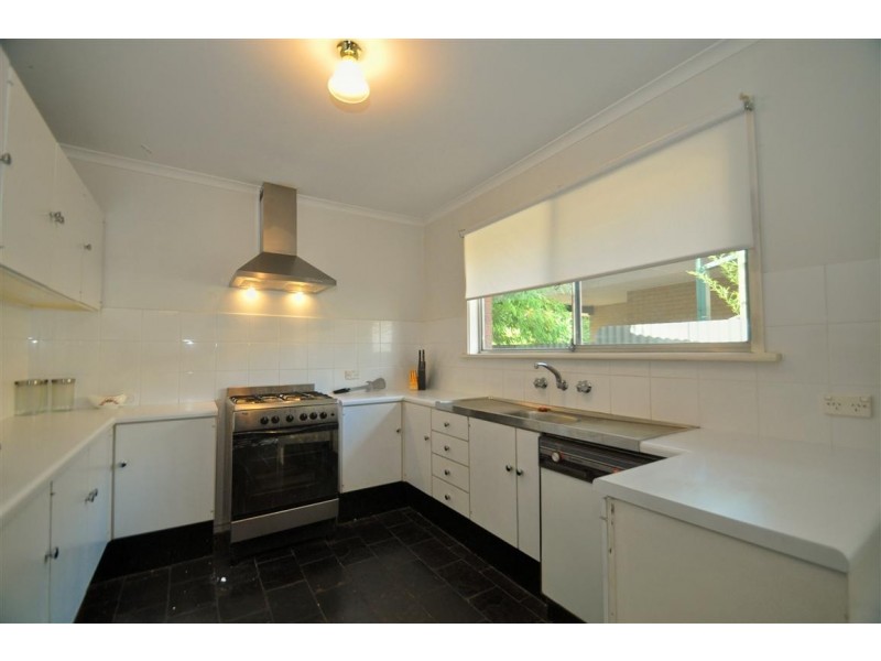 2 Burns Court, Morphett Vale SA 5162