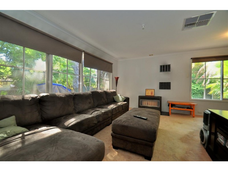 2 Burns Court, Morphett Vale SA 5162