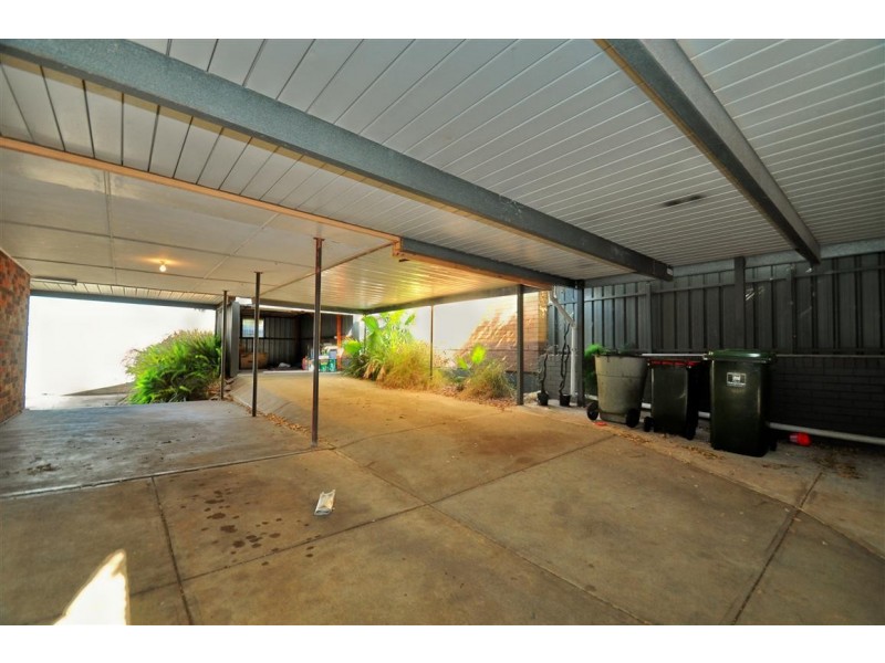 2 Burns Court, Morphett Vale SA 5162