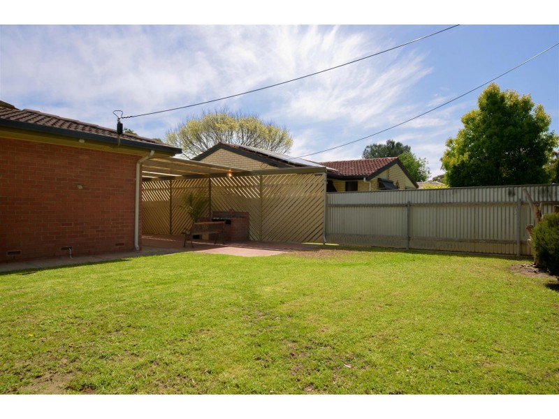 27 Misan Drive, Morphett Vale SA 5162