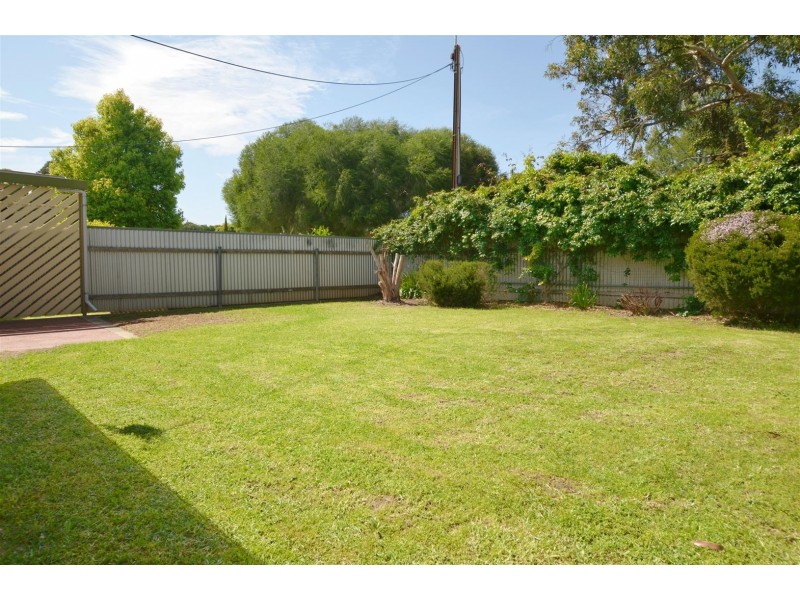 27 Misan Drive, Morphett Vale SA 5162