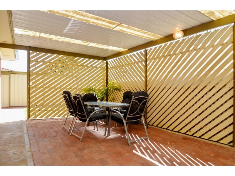 27 Misan Drive, Morphett Vale SA 5162