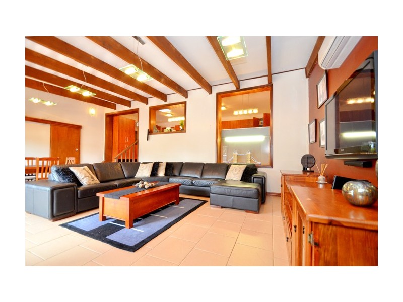 4 Lawson Road, Happy Valley SA 5159