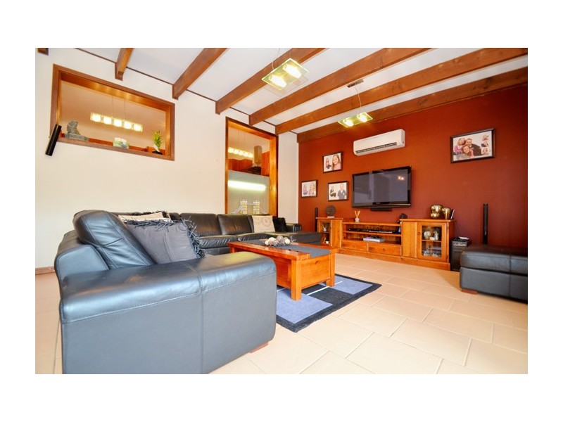 4 Lawson Road, Happy Valley SA 5159