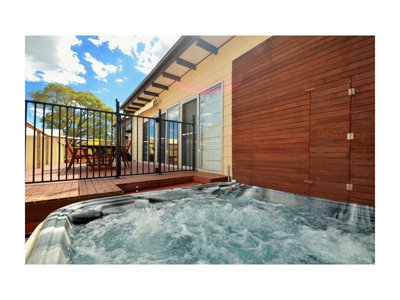 4 Lawson Road, Happy Valley SA 5159