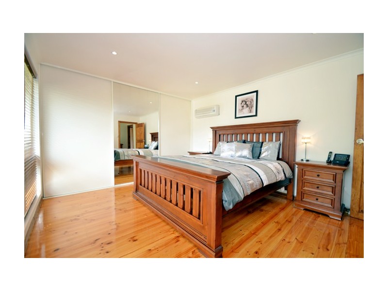 4 Lawson Road, Happy Valley SA 5159