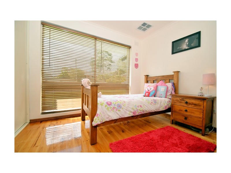 4 Lawson Road, Happy Valley SA 5159