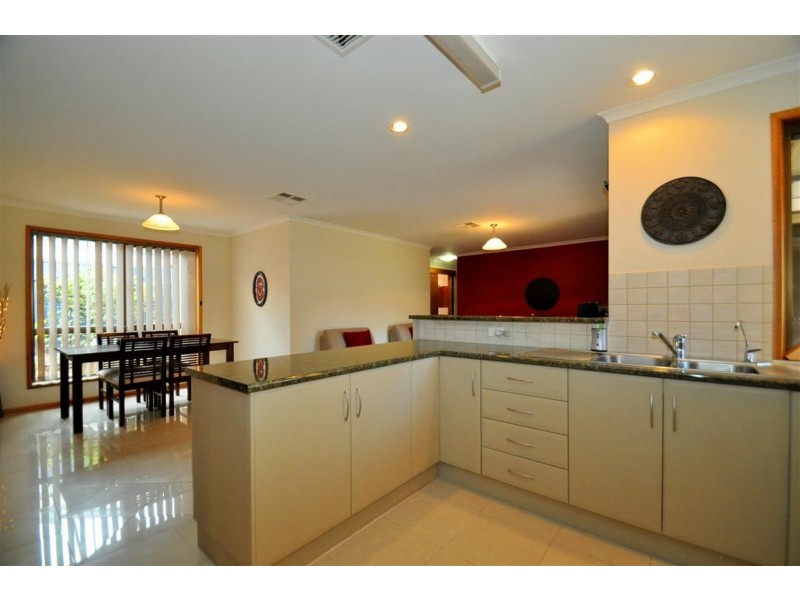 10 Furioso Drive, Woodcroft SA 5162