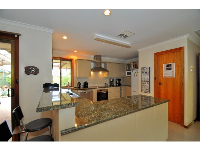 10 Furioso Drive, Woodcroft SA 5162