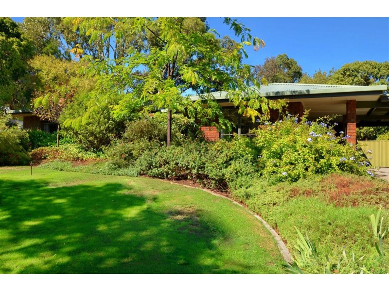 3 Willurah Court, Happy Valley SA 5159