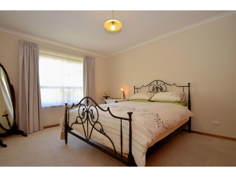 3 Willurah Court, Happy Valley SA 5159