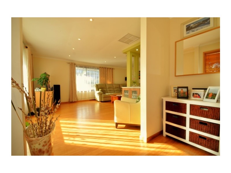 28 Haven Road, Aberfoyle Park SA 5159