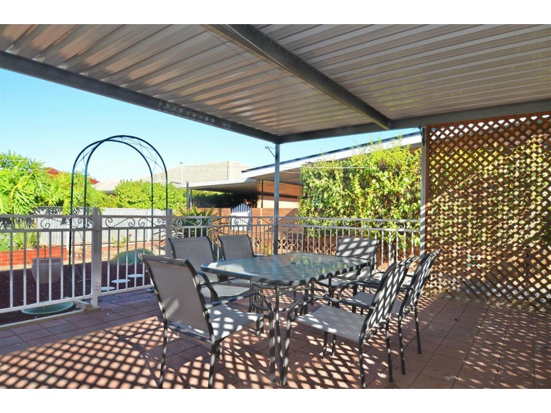 70 Judith Crescent, Morphett Vale SA 5162
