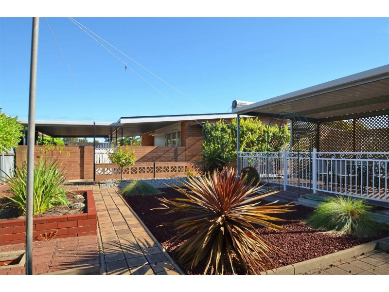 70 Judith Crescent, Morphett Vale SA 5162