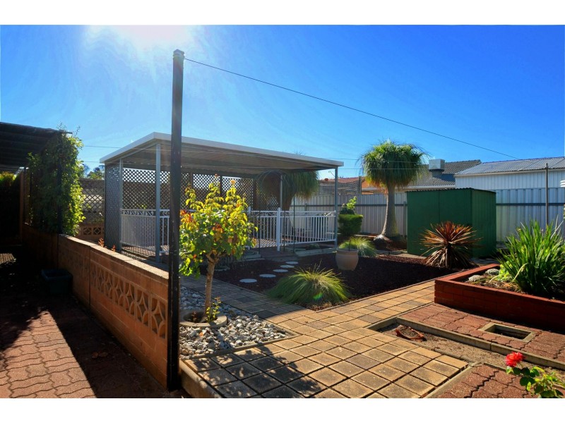 70 Judith Crescent, Morphett Vale SA 5162
