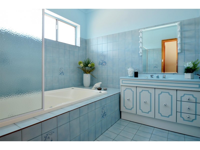 10 Clare Court, Sheidow Park SA 5158