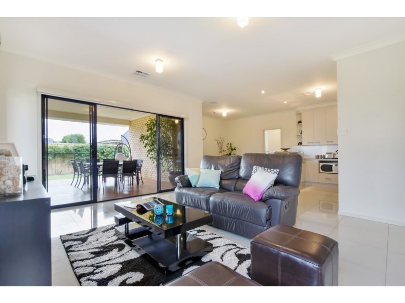 33 Sand Street, Seaford Meadows SA 5169