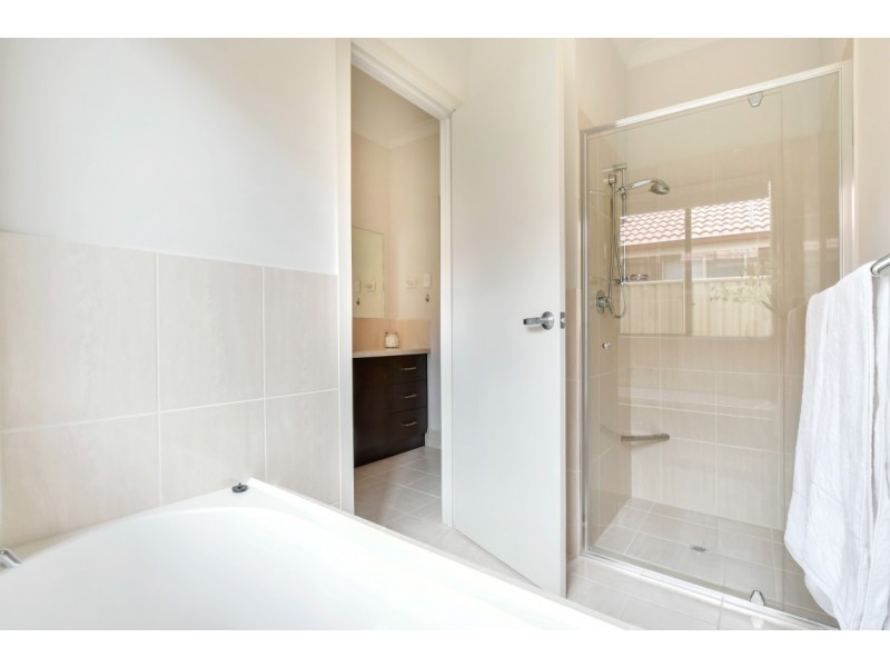 33 Sand Street, Seaford Meadows SA 5169