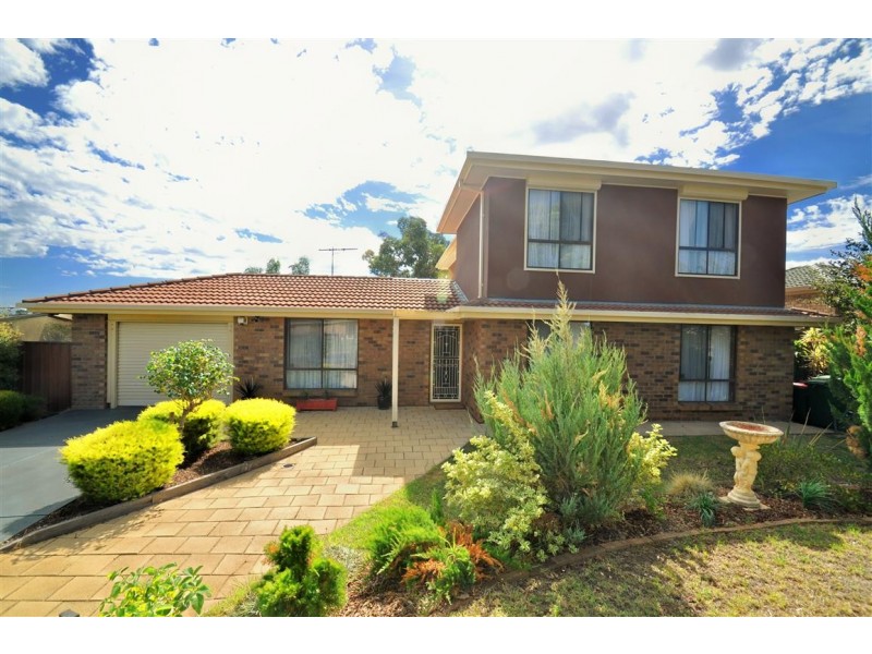 17 Sherebrooke Boulevard, Woodcroft SA 5162