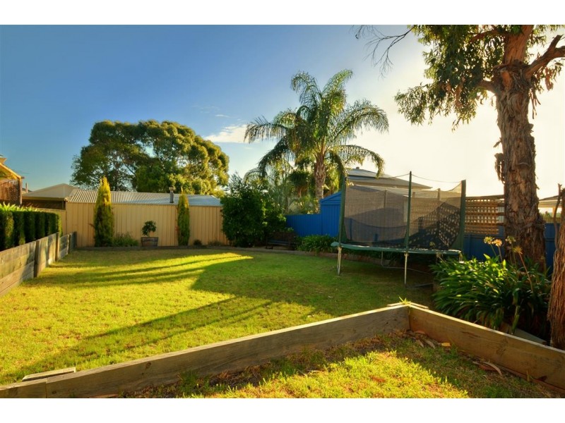 17 Sherebrooke Boulevard, Woodcroft SA 5162