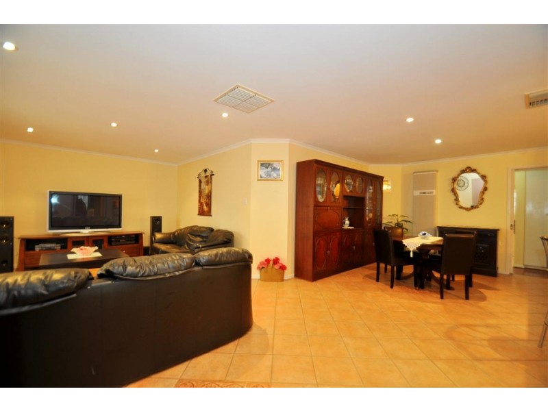 39 Pegasus Drive, Woodcroft SA 5162