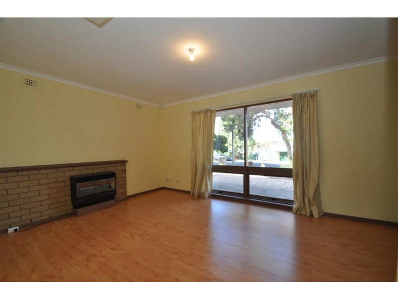 13 Roberts Road, Hackham West SA 5163