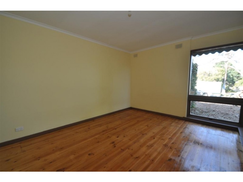13 Roberts Road, Hackham West SA 5163