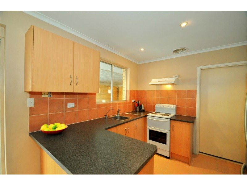 4 Kimberly Way, Happy Valley SA 5159